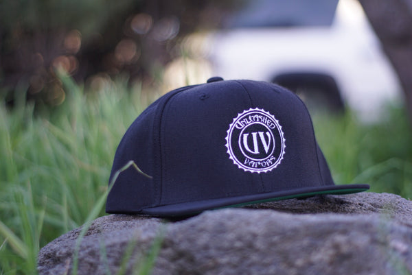 Unleashed Vapors - Snapback "Black"